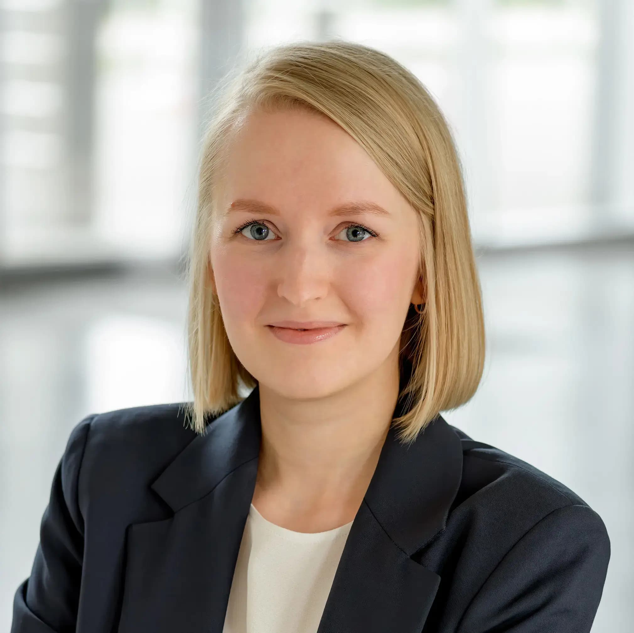 Pressekontakt Yvonne Borbely